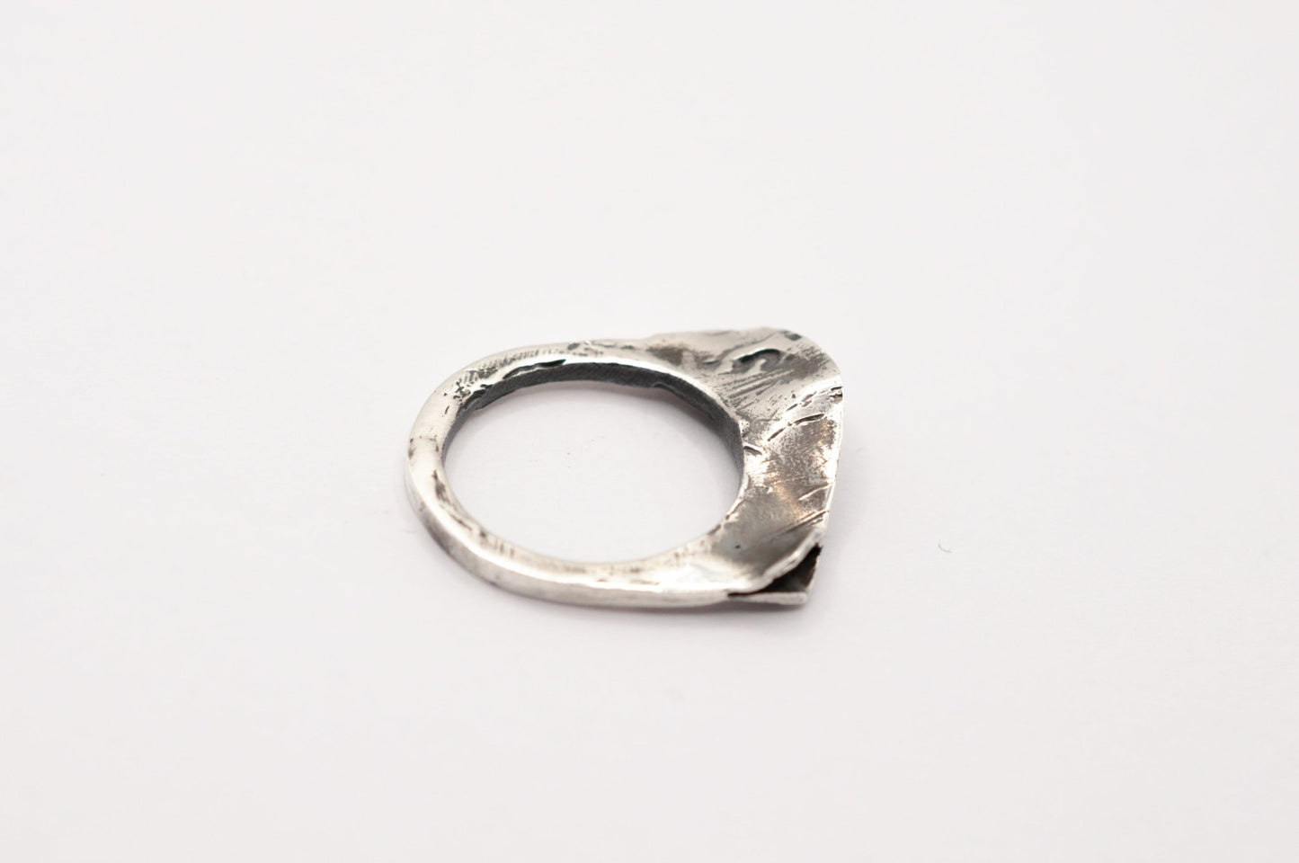 A'mmare Jewelry - Alga Ulva Burnished Ring Silver