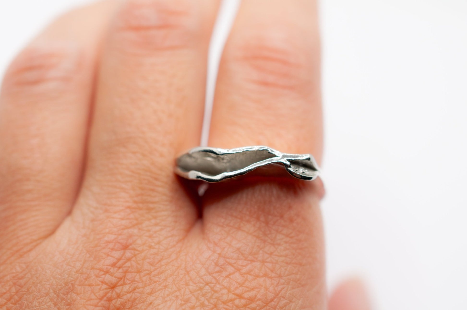 A'mmare Jewelry - Alga Ulva Ring Silver