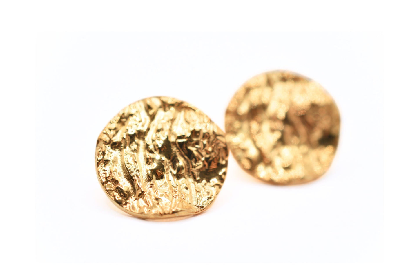 A'mmare Jewelry - Ostrica Stud Earrings Gold Plated