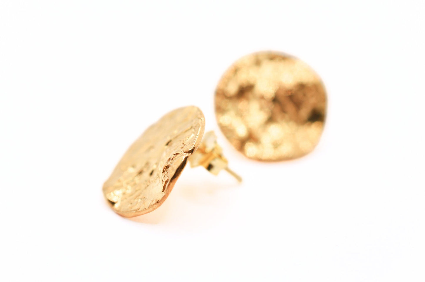 A'mmare Jewelry - Ostrica Stud Earrings Gold Plated