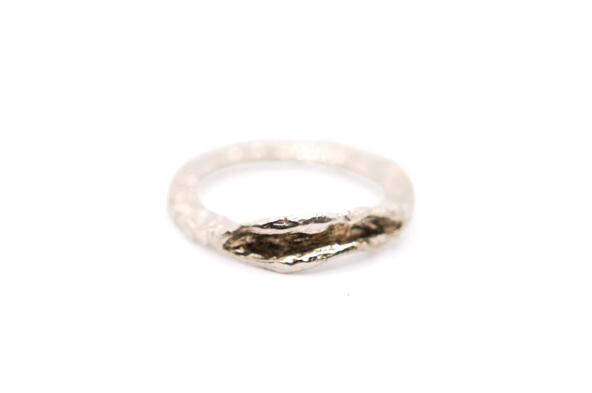 A'mmare Jewelry - Valva Ring Silver